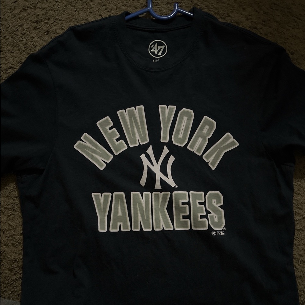 New York Yankees shirt